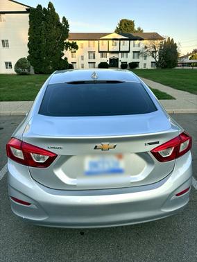 Silver 2017 Chevrolet Cruze Premier