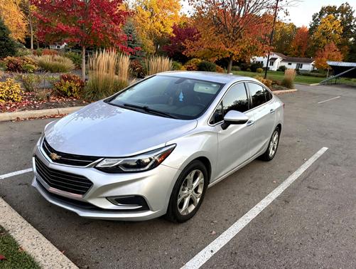 Silver 2017 Chevrolet Cruze Premier