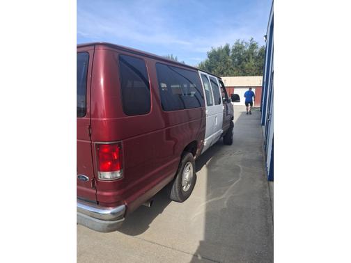 2001 Ford E350 Super Duty XL Wagon