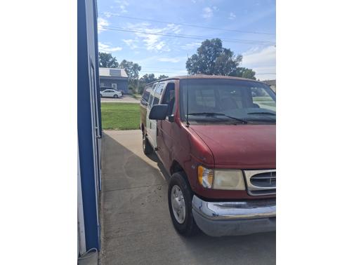 2001 Ford E350 Super Duty XL Wagon
