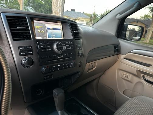 Green 2015 Nissan Armada SV