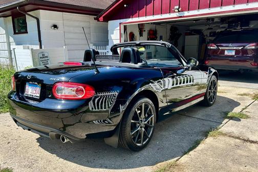 Black 2014 Mazda MX-5 Miata Club