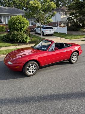 Red 1996 Mazda MX-5 Miata Base