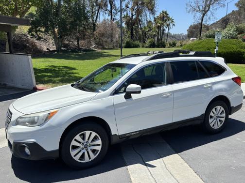 2017 Subaru Outback 2.5i Premium