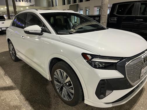 2023 Audi Q4 e-tron 40 Premium Plus