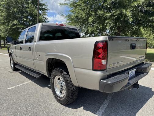 Beige 2003 Chevrolet Silverado 1500 LS H/D Crew Cab