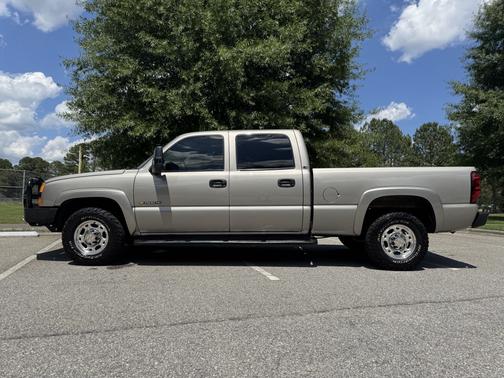 Beige 2003 Chevrolet Silverado 1500 LS H/D Crew Cab