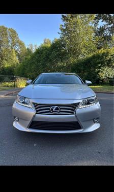2014 Lexus ES 300h Base