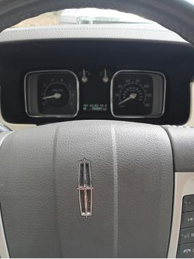 Gold 2010 Lincoln MKX Base