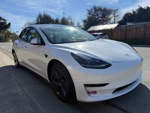 2022 Tesla Model 3 Base