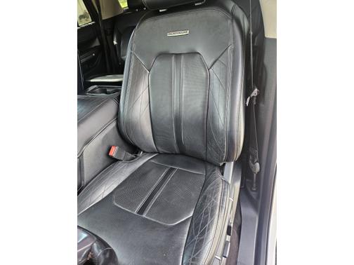 White 2019 Ford Expedition Platinum