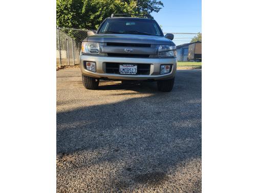2001 INFINITI QX4 4WD