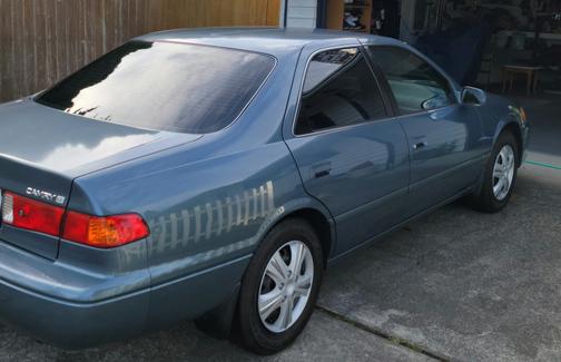 2000 Toyota Camry LE