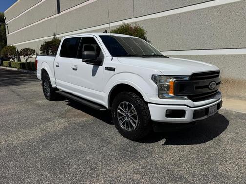 White 2019 Ford F-150 XLT