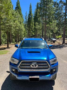 Blue 2016 Toyota Tacoma TRD Sport