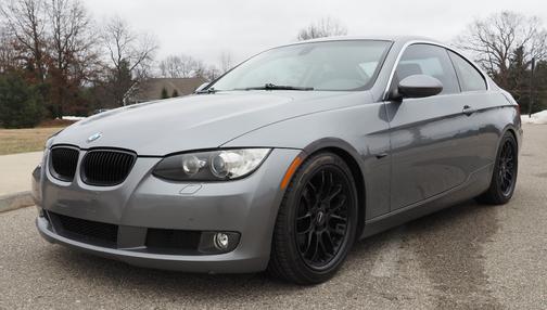 Gray 2007 BMW 328 xi