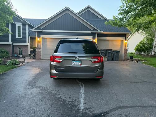 Silver 2018 Honda Odyssey EX-L