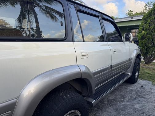 White 1997 Lexus LX 450 Base