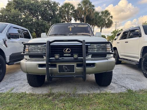 White 1997 Lexus LX 450 Base