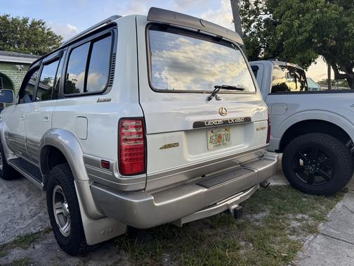 White 1997 Lexus LX 450 Base