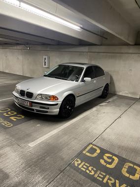 2001 BMW 330 i