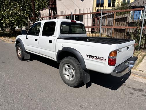 2004 Toyota Tacoma PreRunner Double Cab