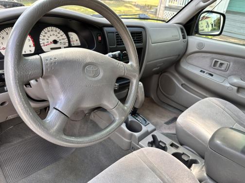 2004 Toyota Tacoma PreRunner Double Cab