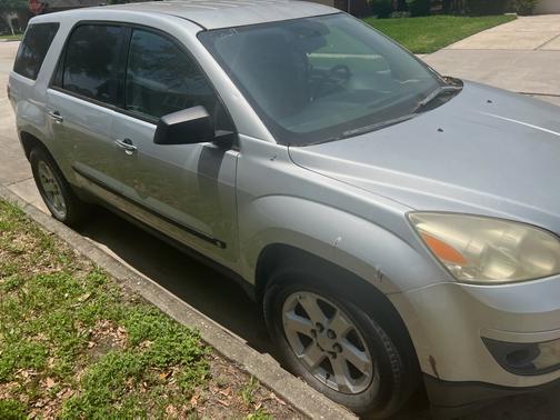 Photo 2 of 4 of 2009 Saturn Outlook XE