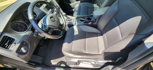 2015 Volkswagen Golf TSI SE 4-Door