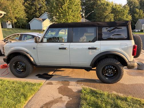 Gray 2023 Ford Bronco Black Diamond Advanced