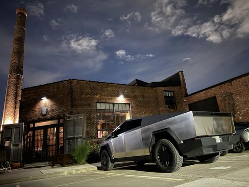 2024 Tesla Cybertruck Cyberbeast