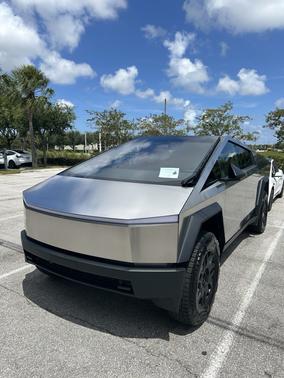 2024 Tesla Cybertruck Cyberbeast