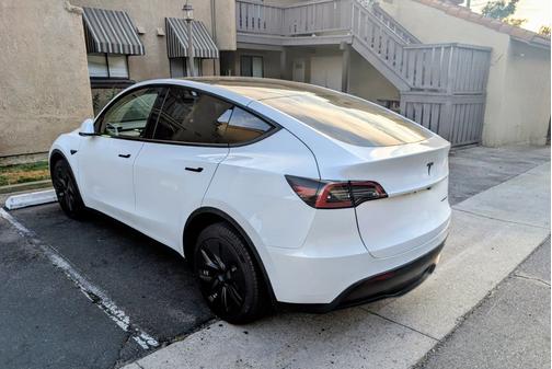 White 2022 Tesla Model Y Long Range