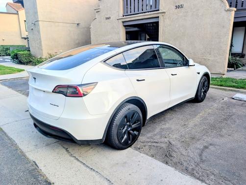 White 2022 Tesla Model Y Long Range
