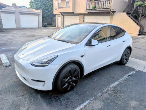White 2022 Tesla Model Y Long Range