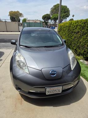 Gray 2016 Nissan Leaf S