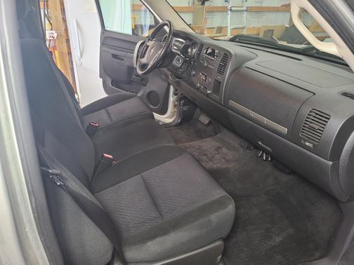 Silver 2011 GMC Sierra 1500 SLE