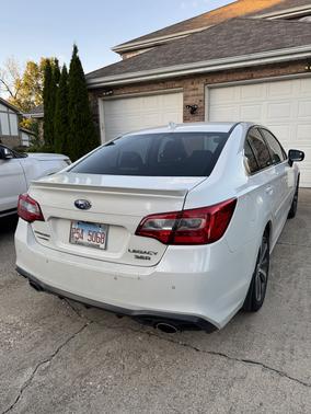2018 Subaru Legacy 3.6R Limited