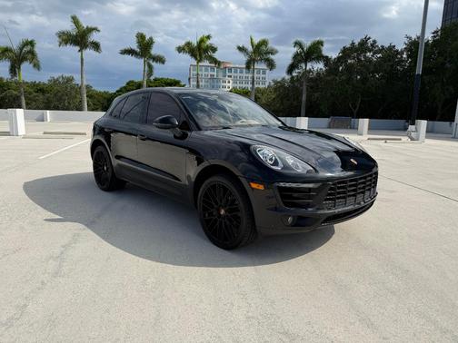 Black 2015 Porsche Macan Macan S
