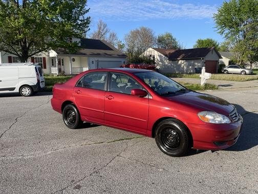 2004 Toyota Corolla LE