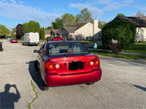 2004 Toyota Corolla LE