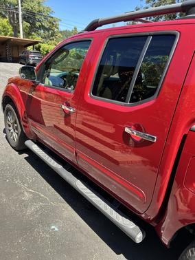 2010 Nissan Frontier LE