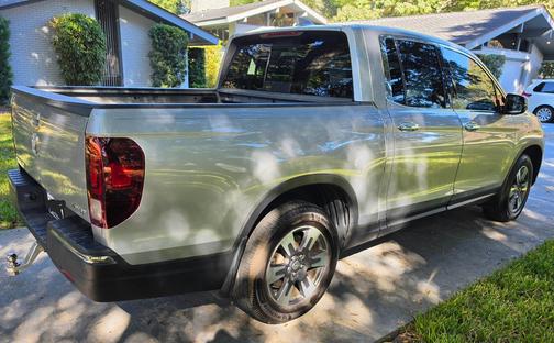 Silver 2018 Honda Ridgeline RTL-E