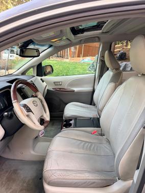 2011 Toyota Sienna Limited