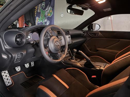 2025 Toyota GR86 Hakone Edition