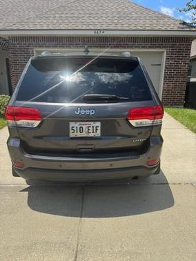 Gray 2018 Jeep Grand Cherokee Laredo E