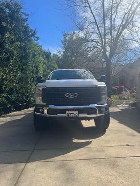 White 2023 Ford F-250 XL