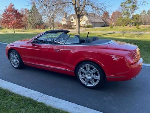 Red 2009 Bentley Continental GTC Base