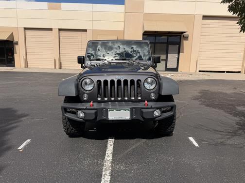 Gray 2016 Jeep Wrangler Rubicon