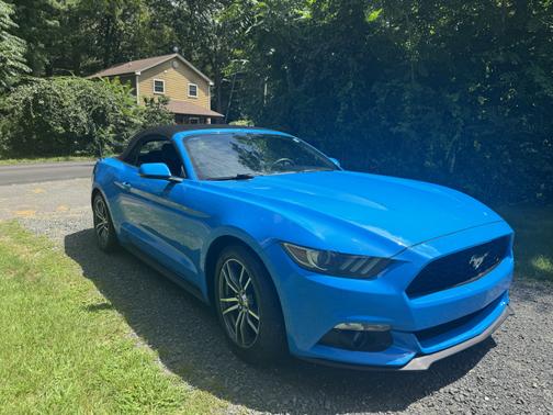 2017 Ford Mustang EcoBoost Premium